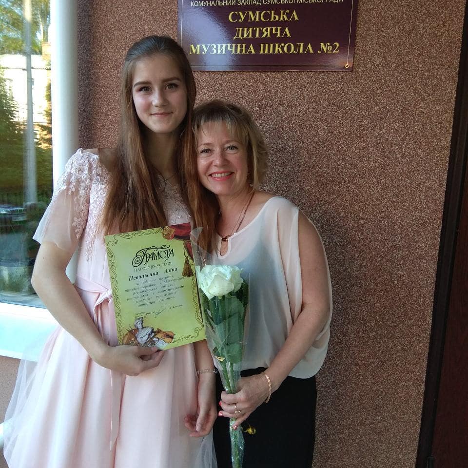 Larysa with student