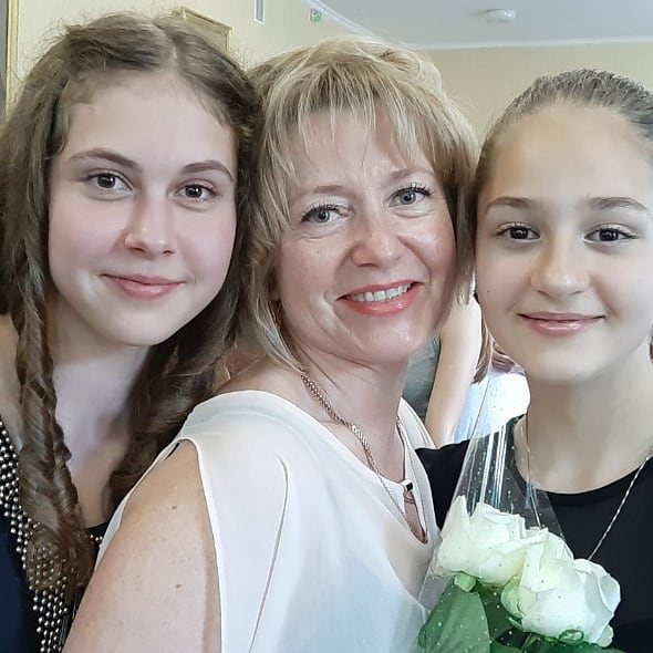 Larysa with students